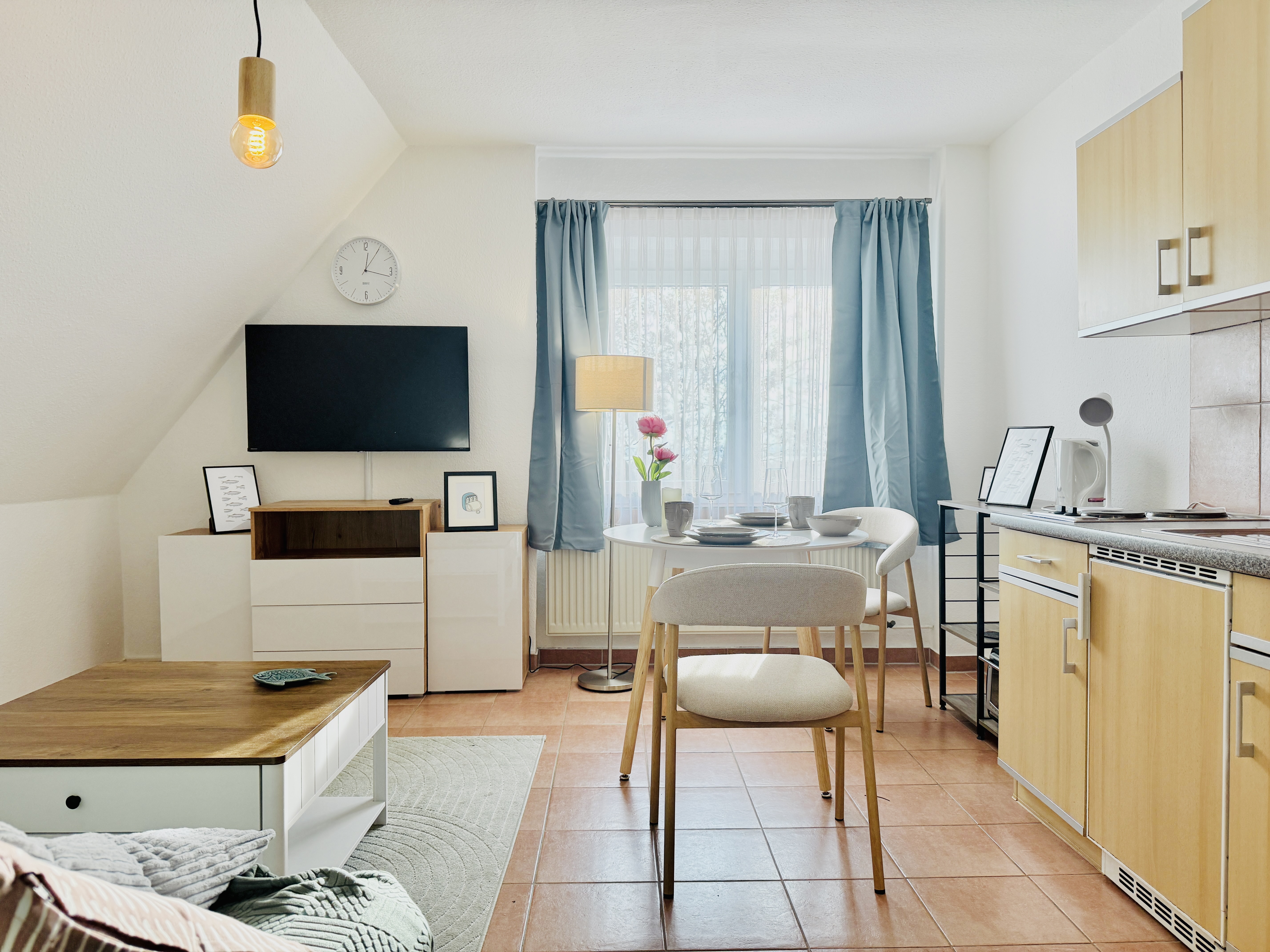 Das Weitblick-Studio · Wohnung 06 – Boddenblick-Studio mit Balkon